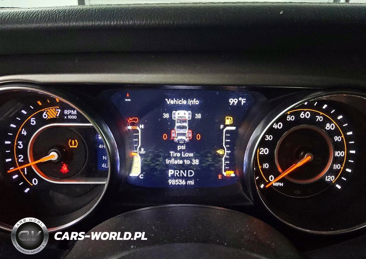 2020 Jeep Wrangler Unlimited Sahara VIN:1C4HJXEN0LW212900 - 9