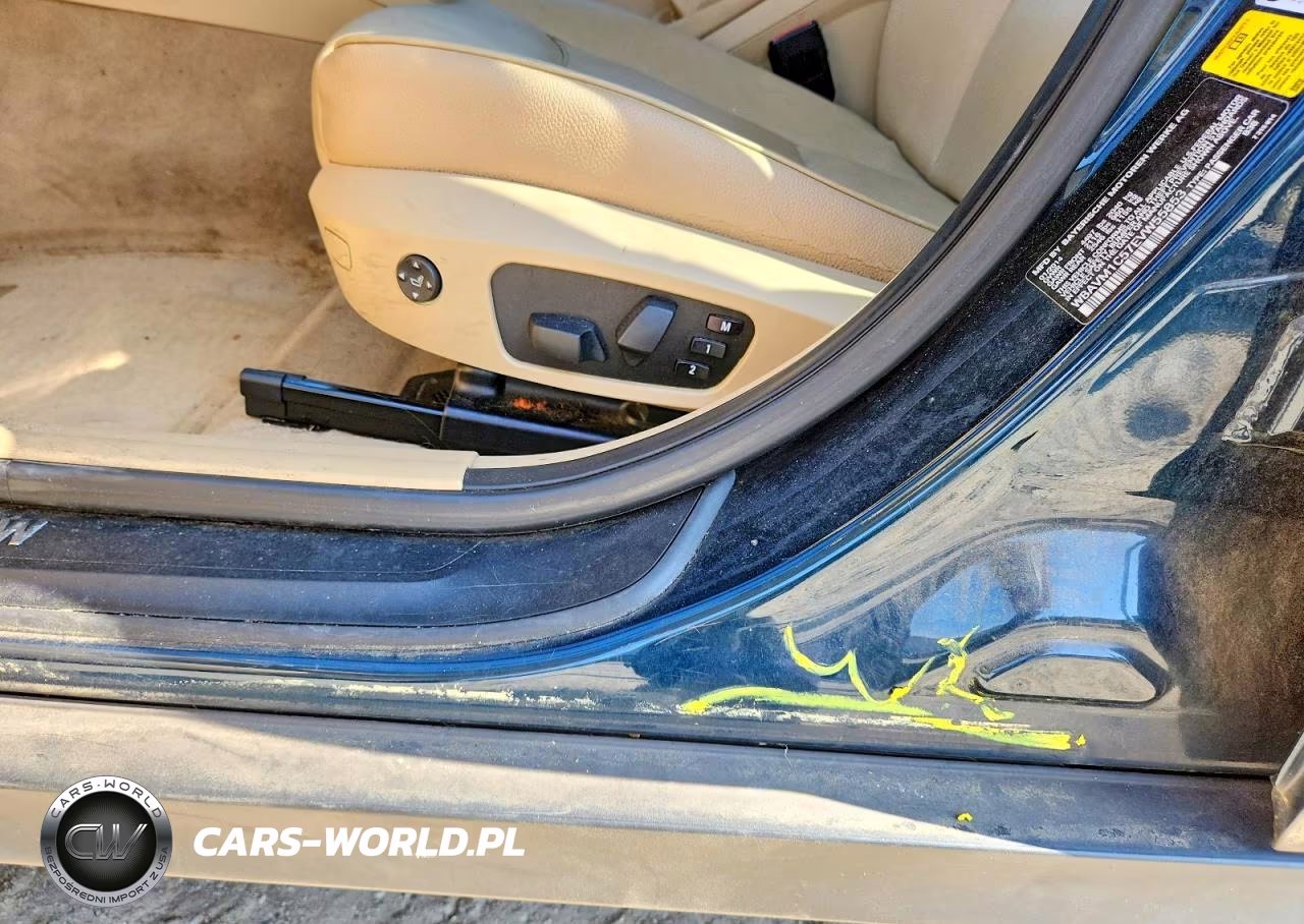 2014 BMW X1 Sdrive28I VIN:WBAVM1C57EVW55853 - 13