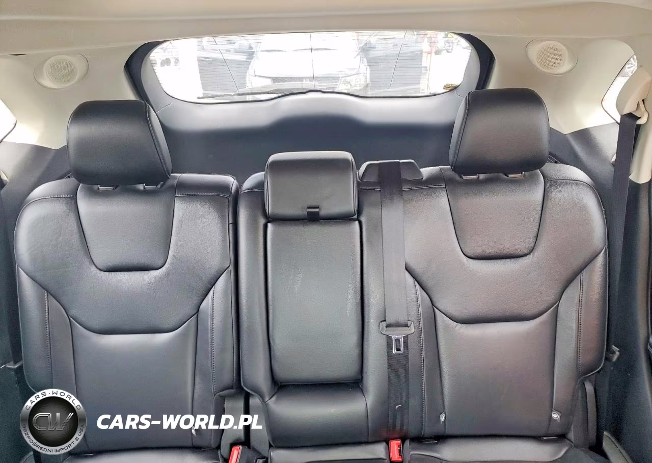2019 Ford Edge Titanium VIN:2FMPK3K98KBC68300 - 10