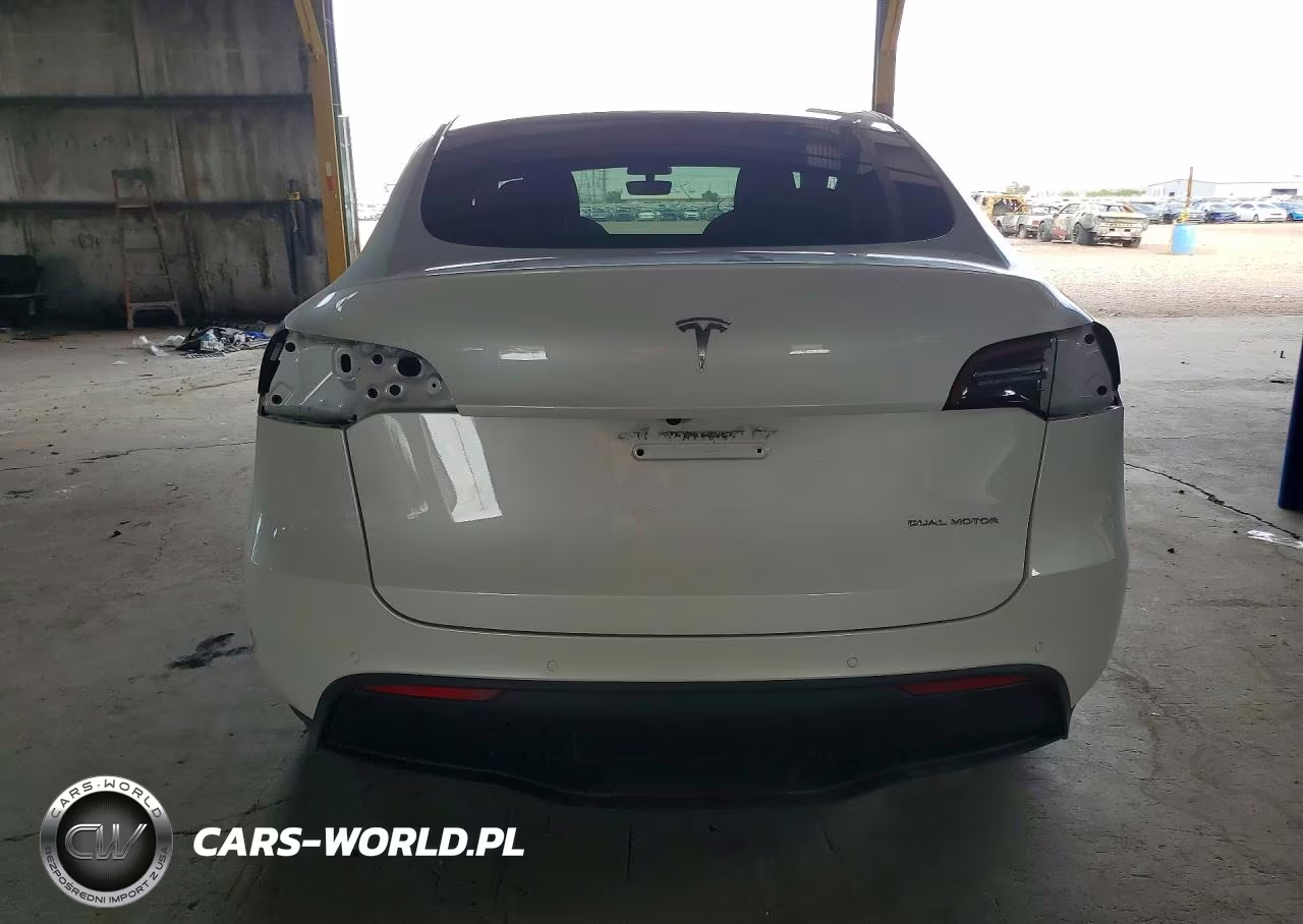 2021 Tesla Model Y VIN:5YJYGDEEXMF140011 - 6