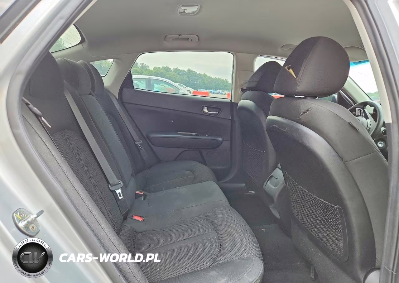 2020 Kia Optima Lx VIN:5XXGT4L37LG450086 - 10