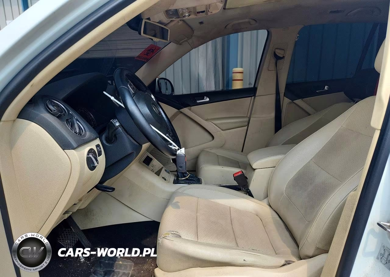 2017 Volkswagen Tiguan Wolfsburg VIN:WVGSV7AX4HW503131 - 7