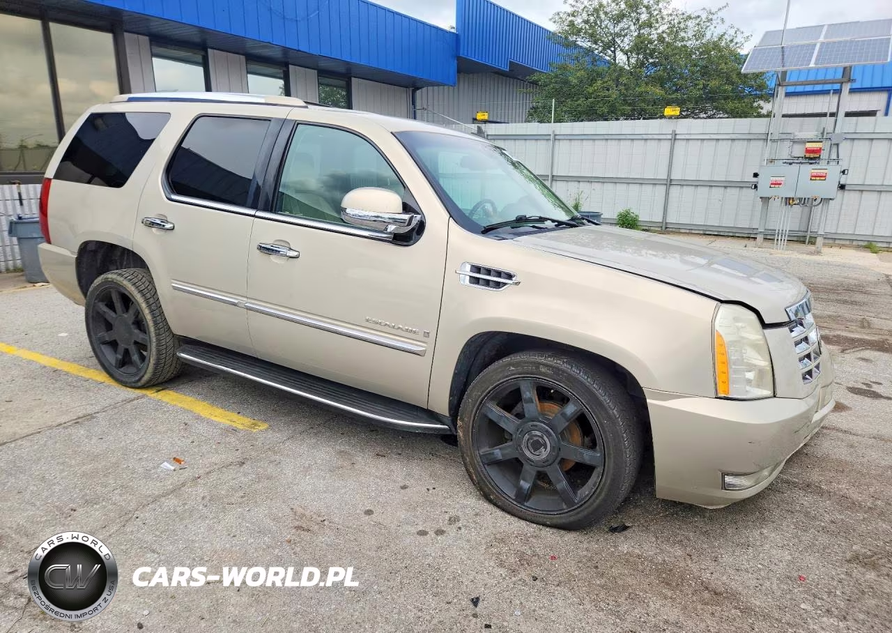 2007 Cadillac Escalade Luxury VIN:1GYFK63847R337571 - 4