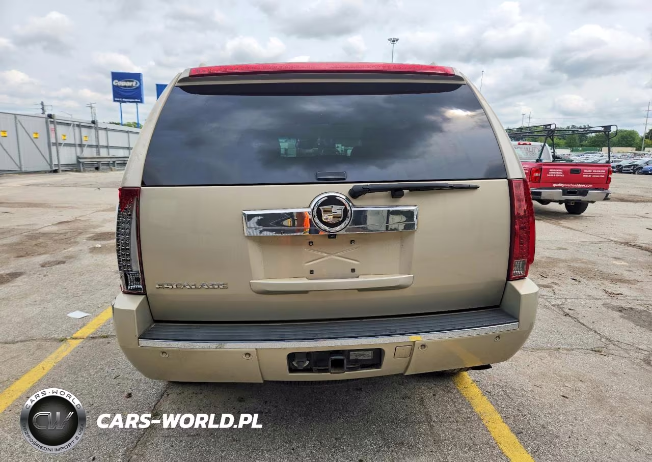 2007 Cadillac Escalade Luxury VIN:1GYFK63847R337571 - 6