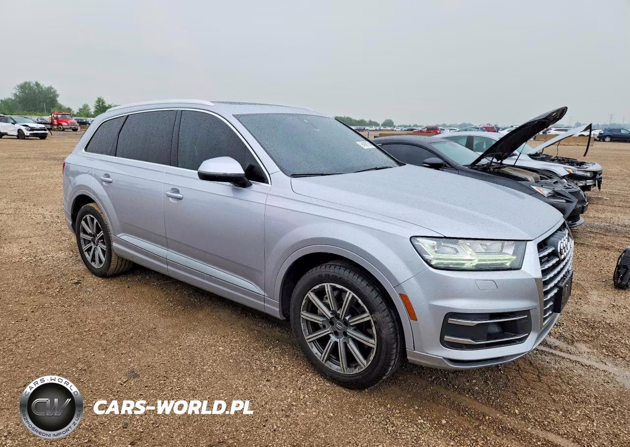 2018 Audi Q7 Premium Plus VIN:WA1LAAF71JD050737 - 4