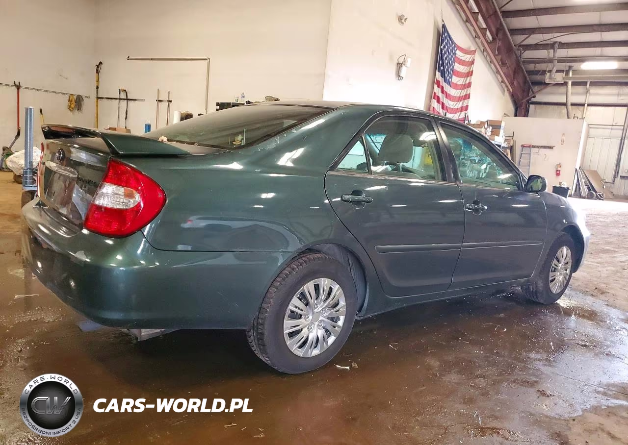 2004 Toyota Camry Le VIN:4T1BE32KX4U358582 - 3