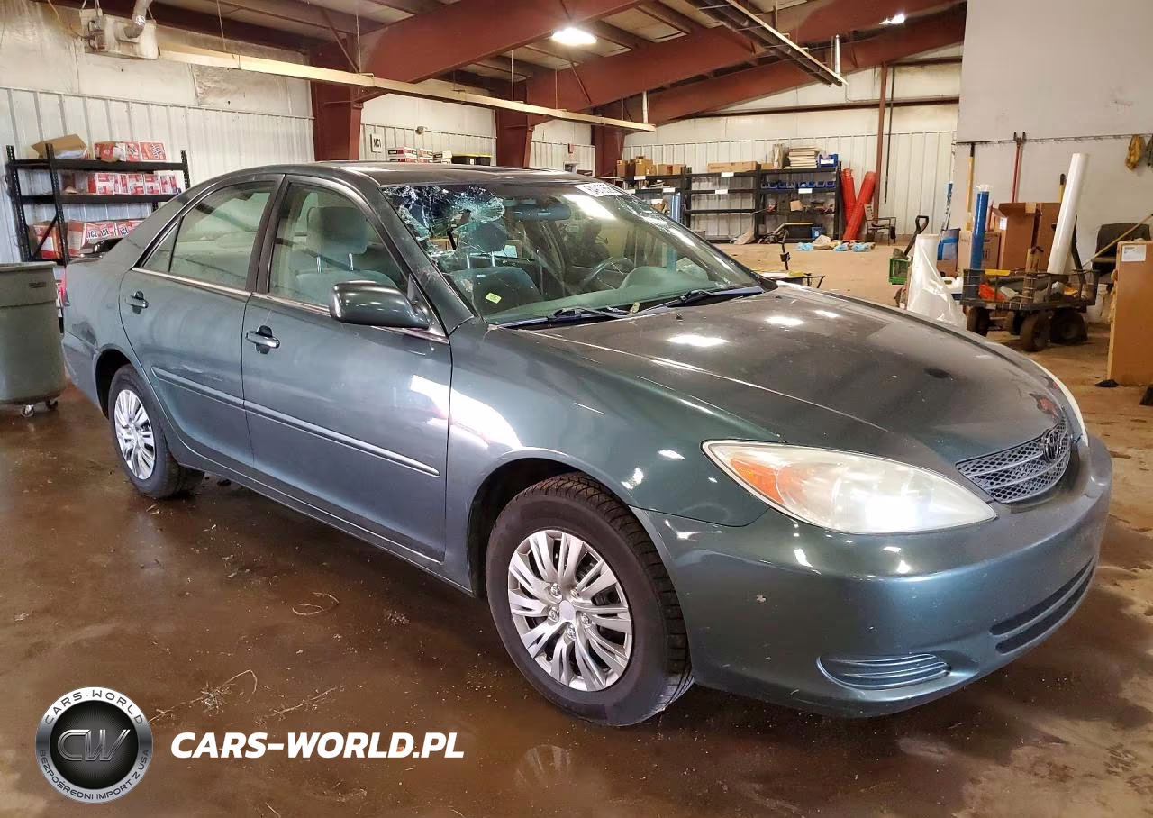 2004 Toyota Camry Le VIN:4T1BE32KX4U358582 - 4