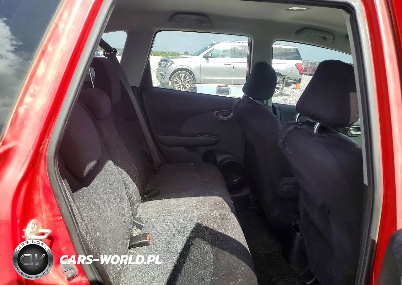 2011 Honda Fit Sport VIN:JHMGE8H52BC022337 - 10