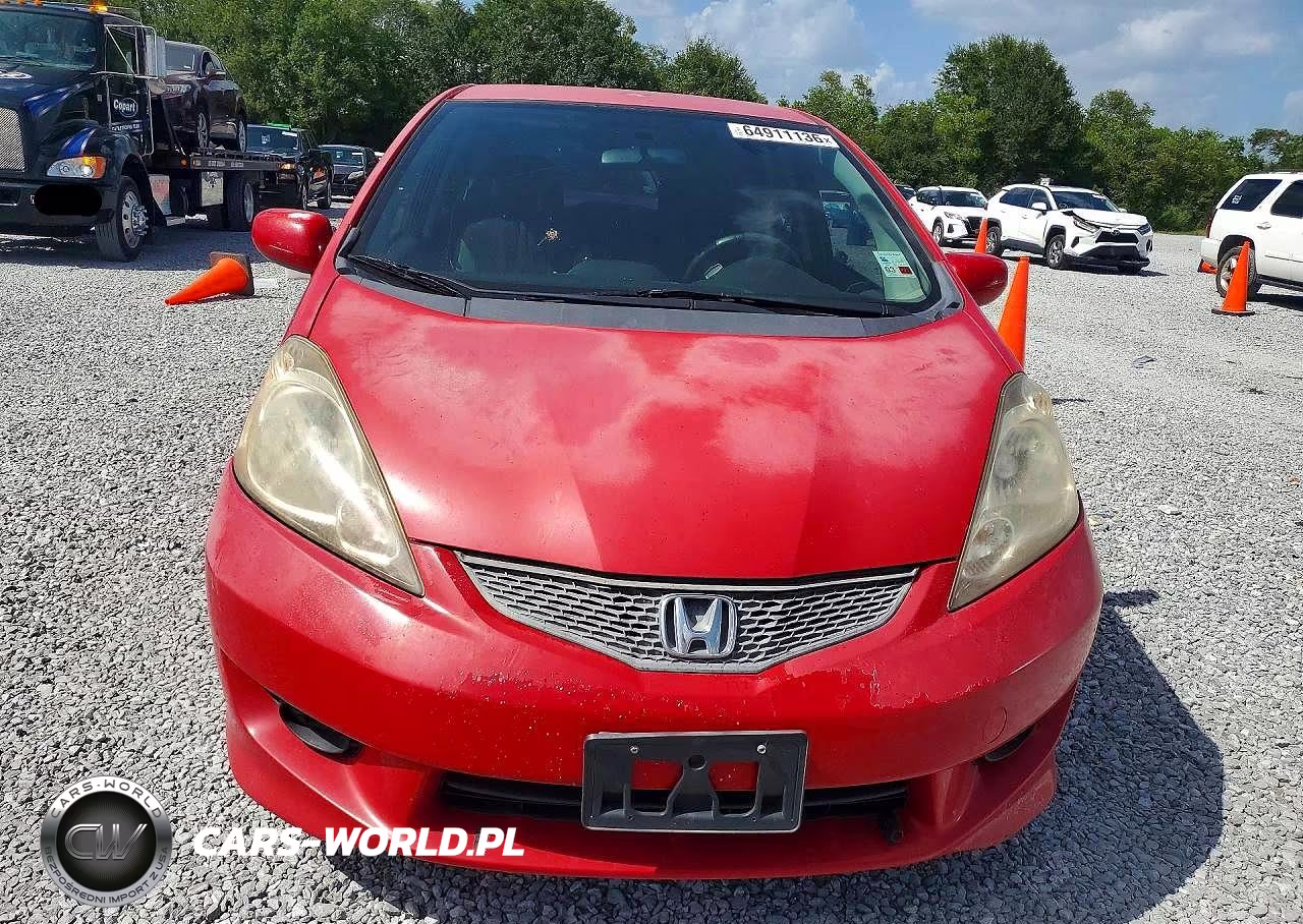 2011 Honda Fit Sport VIN:JHMGE8H52BC022337 - 5