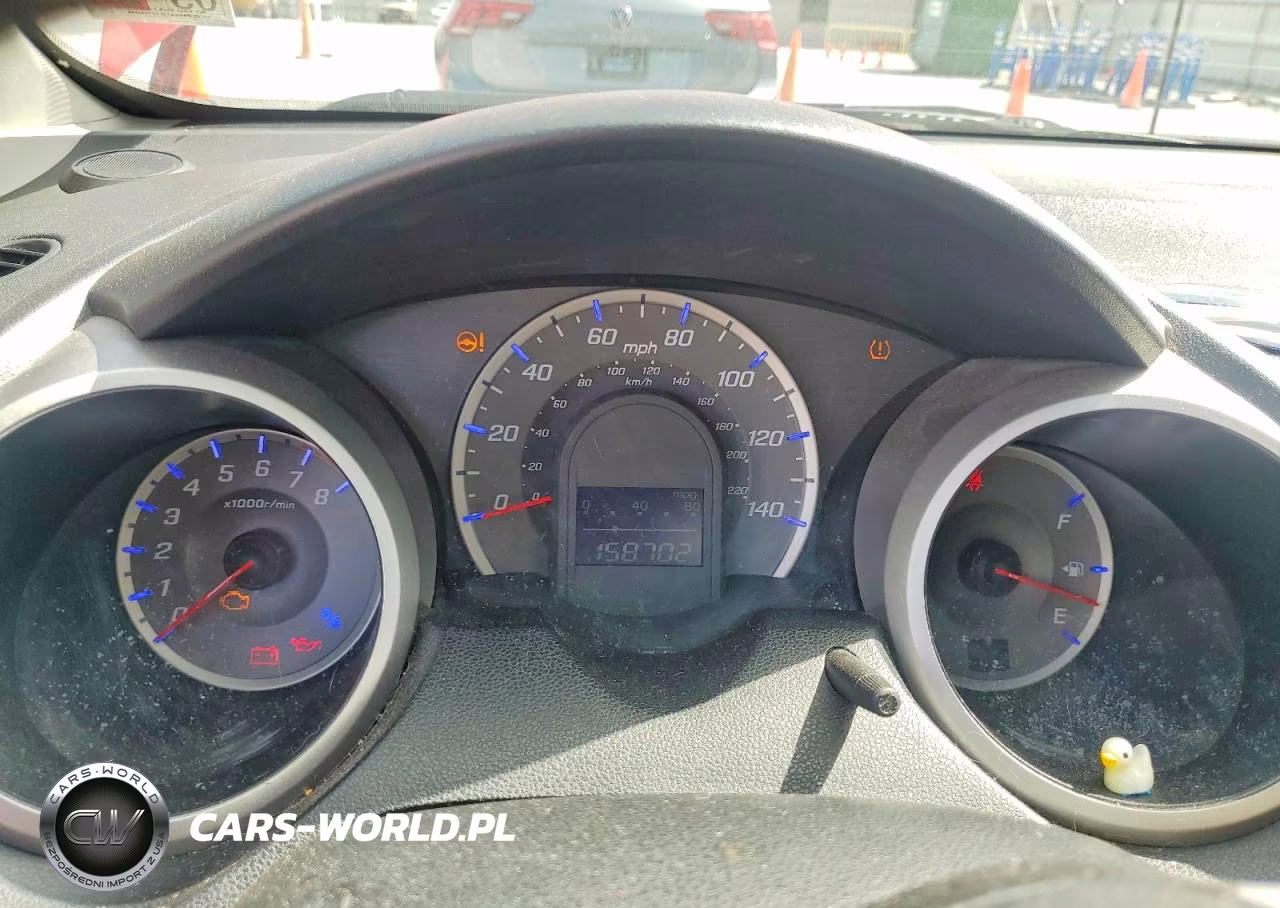 2011 Honda Fit Sport VIN:JHMGE8H52BC022337 - 9
