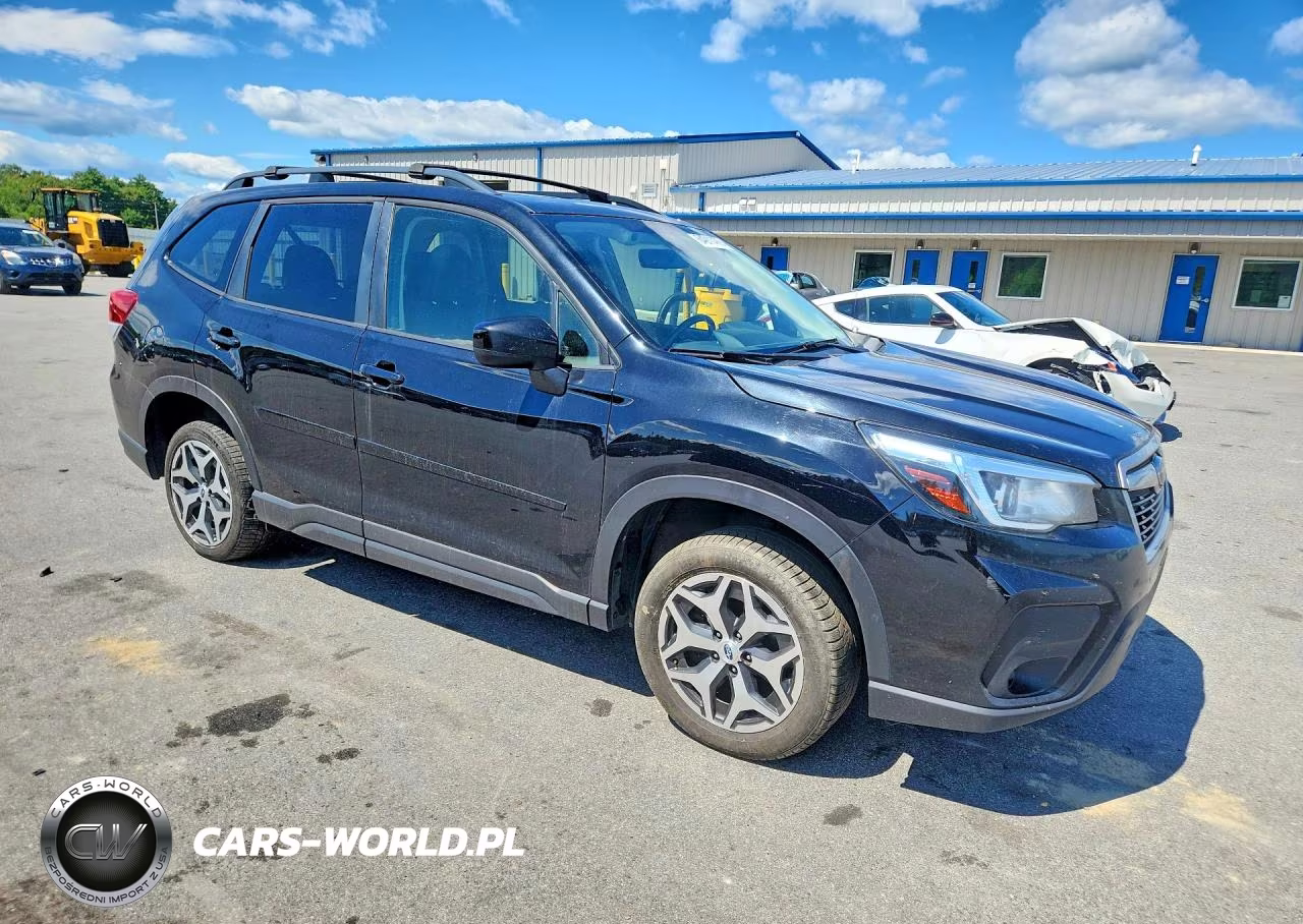 2019 Subaru Forester Premium VIN:JF2SKAGC4KH413201 - 4