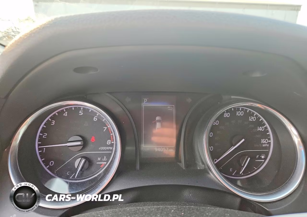 2018 Toyota Camry Se VIN:4T1B11HK8JU642568 - 9