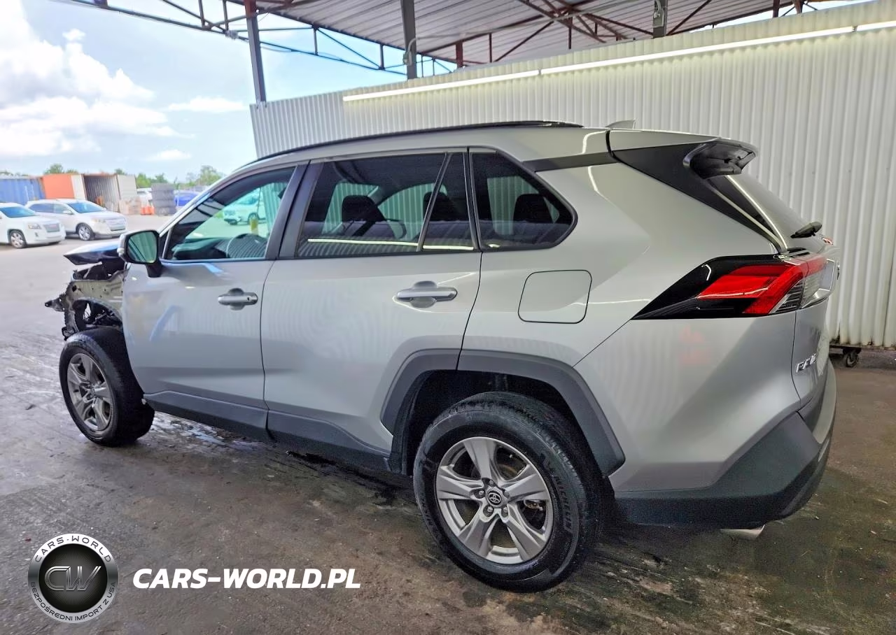 2024 Toyota Rav4 Xle VIN:2T3P1RFV7RW454063 - 2