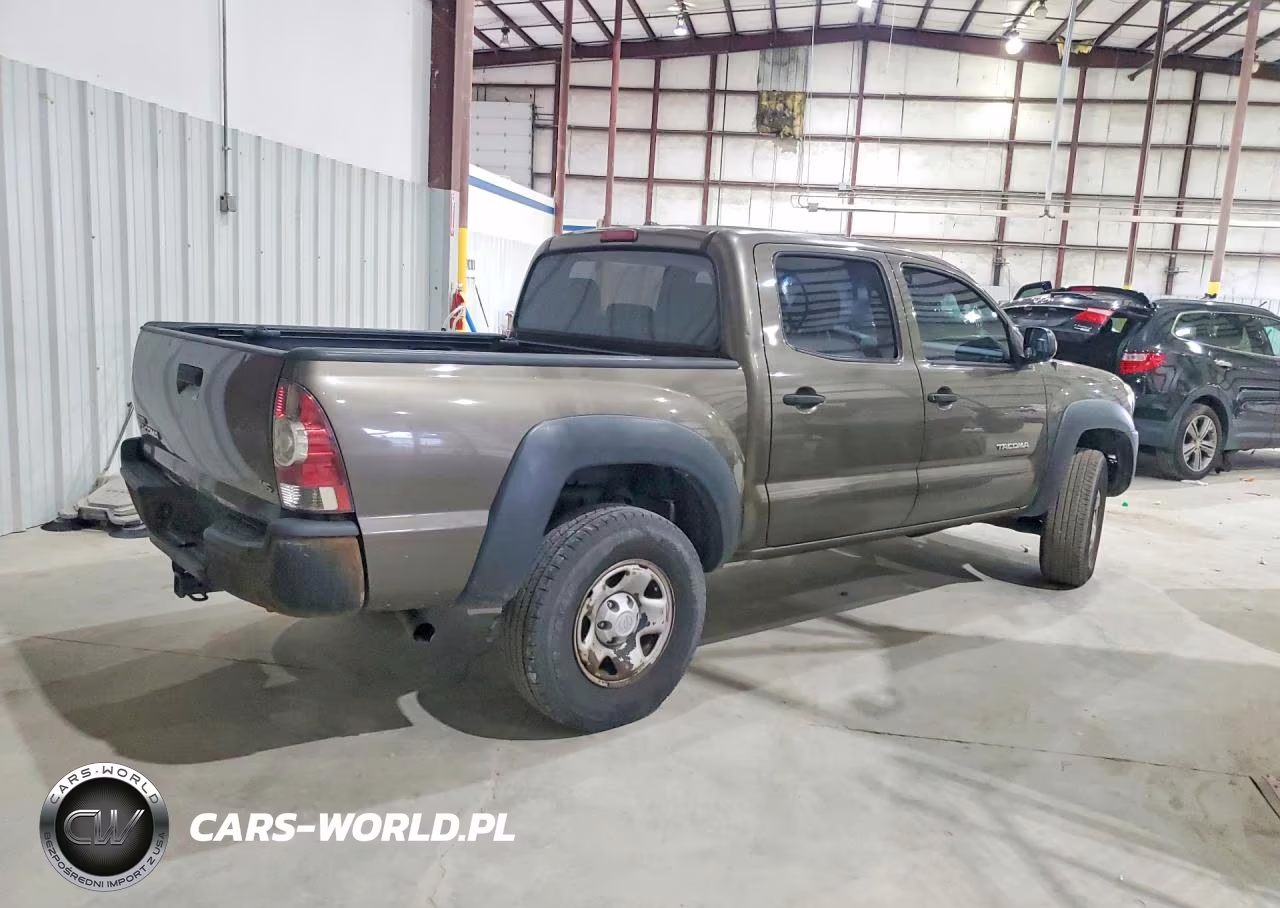 2010 Toyota Tacoma V6 VIN:5TELU4EN8AZ701836 - 3