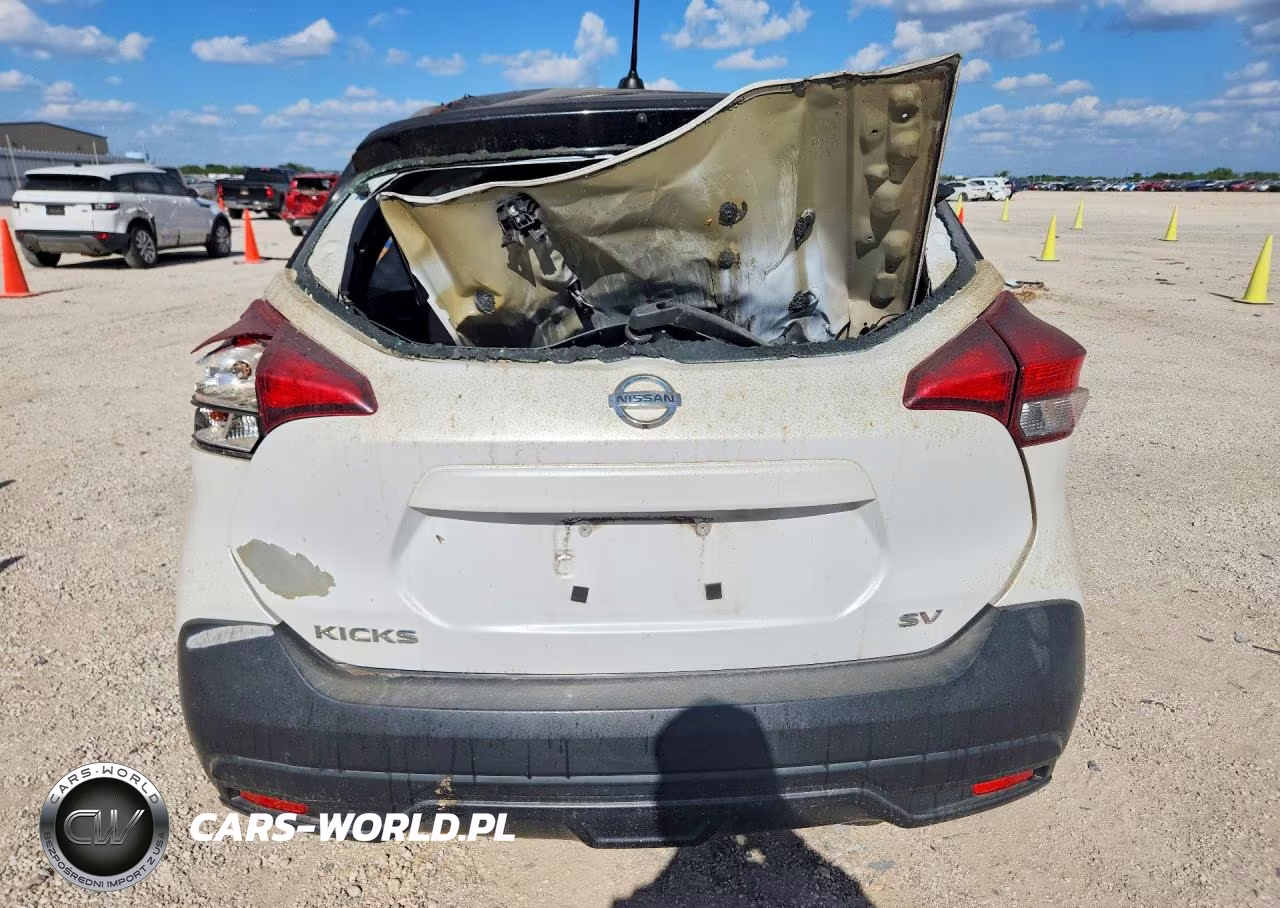 2018 Nissan Kicks Sv VIN:3N1CP5CU1JL516637 - 6