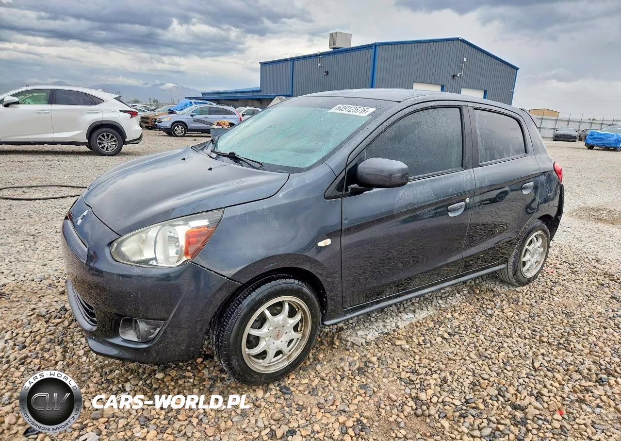 2015 Mitsubishi Mirage De – zdjęcie 1 z 12