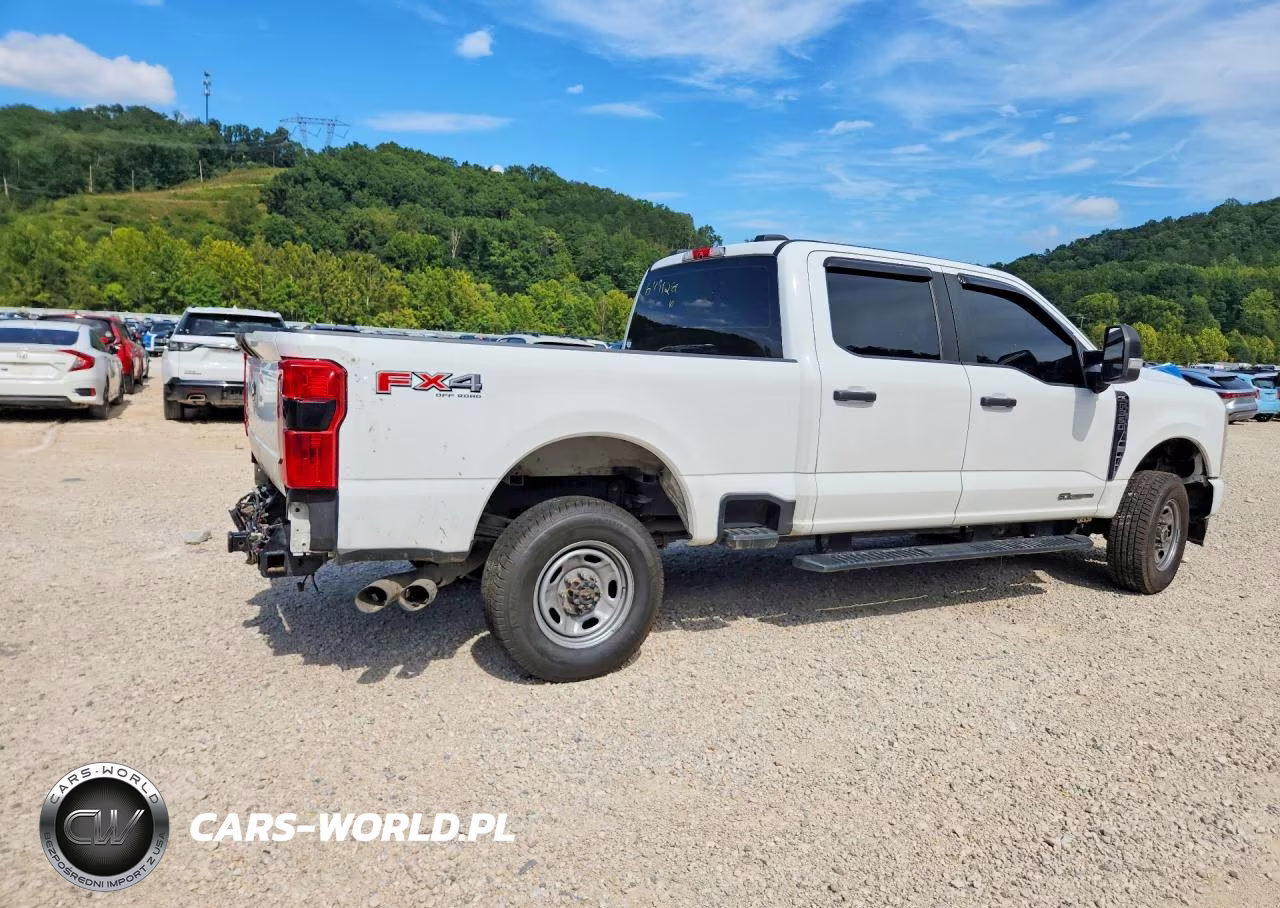 2023 Ford F350 Super Duty VIN:1FT8W3BT0PEC98251 - 3