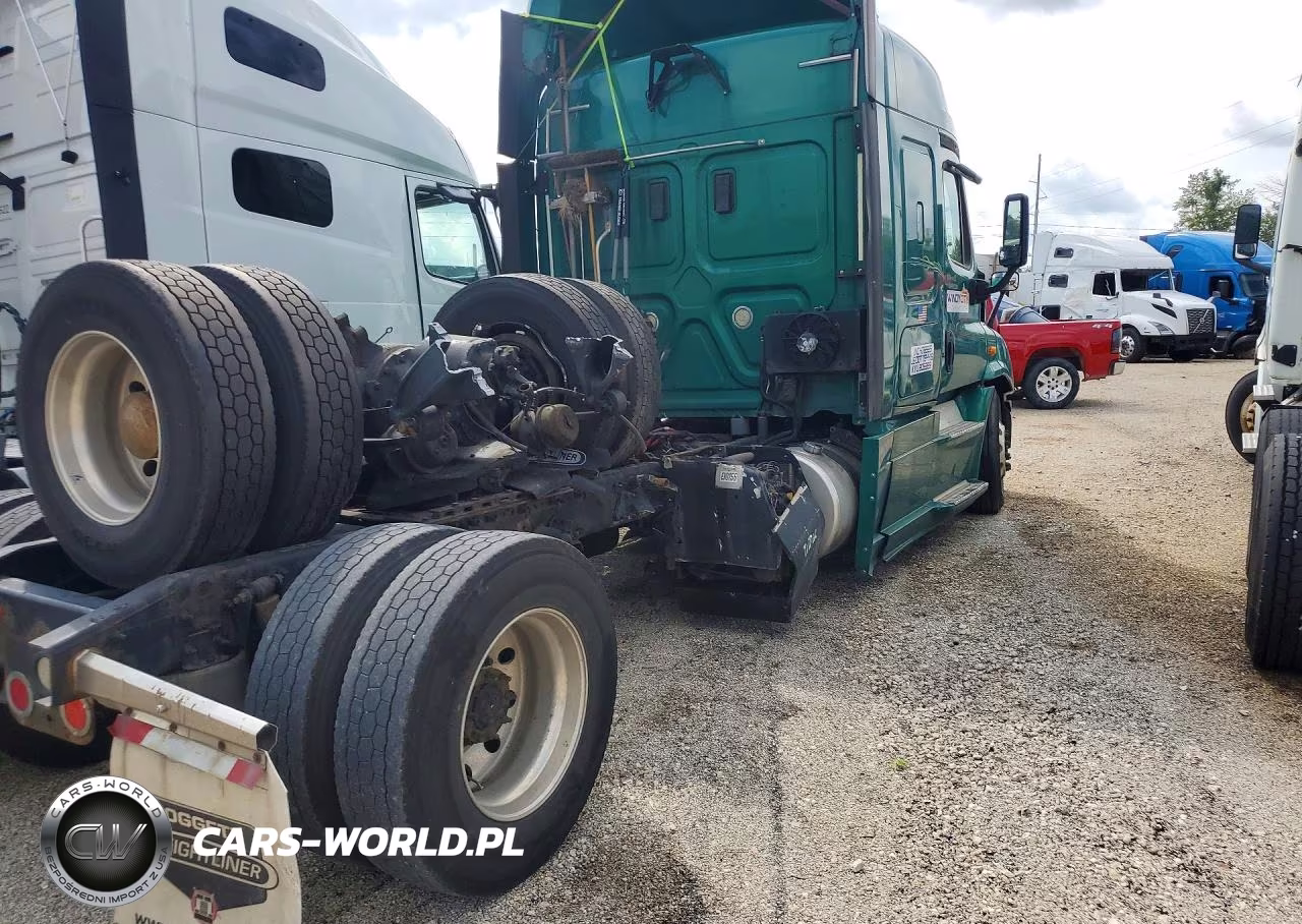 2017 Freightliner Cascadia 113 Semi Truck VIN:3AKJGHDV8HSJF4477 - 3