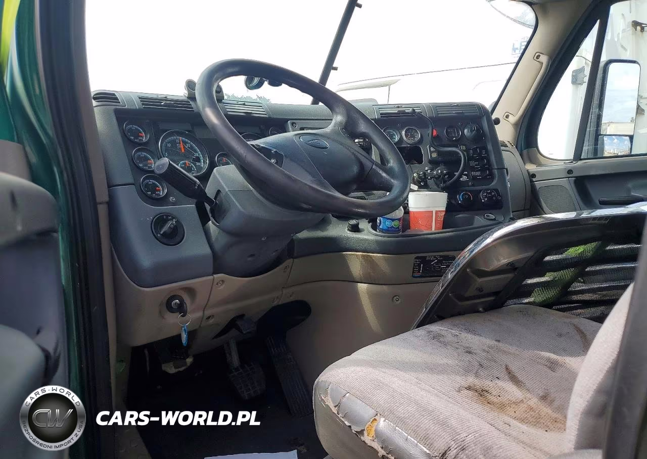 2017 Freightliner Cascadia 113 Semi Truck VIN:3AKJGHDV8HSJF4477 - 7