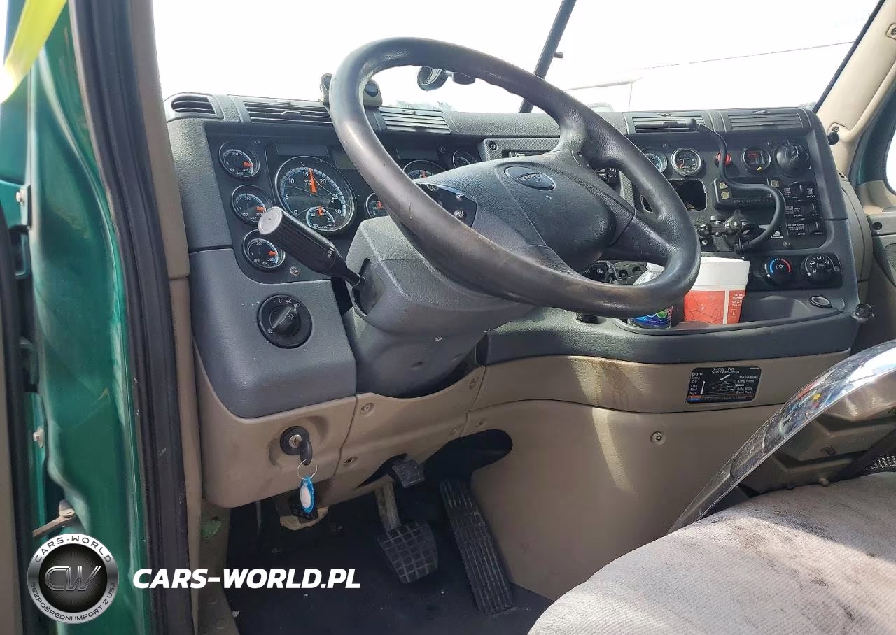 2017 Freightliner Cascadia 113 Semi Truck VIN:3AKJGHDV8HSJF4477 - 8