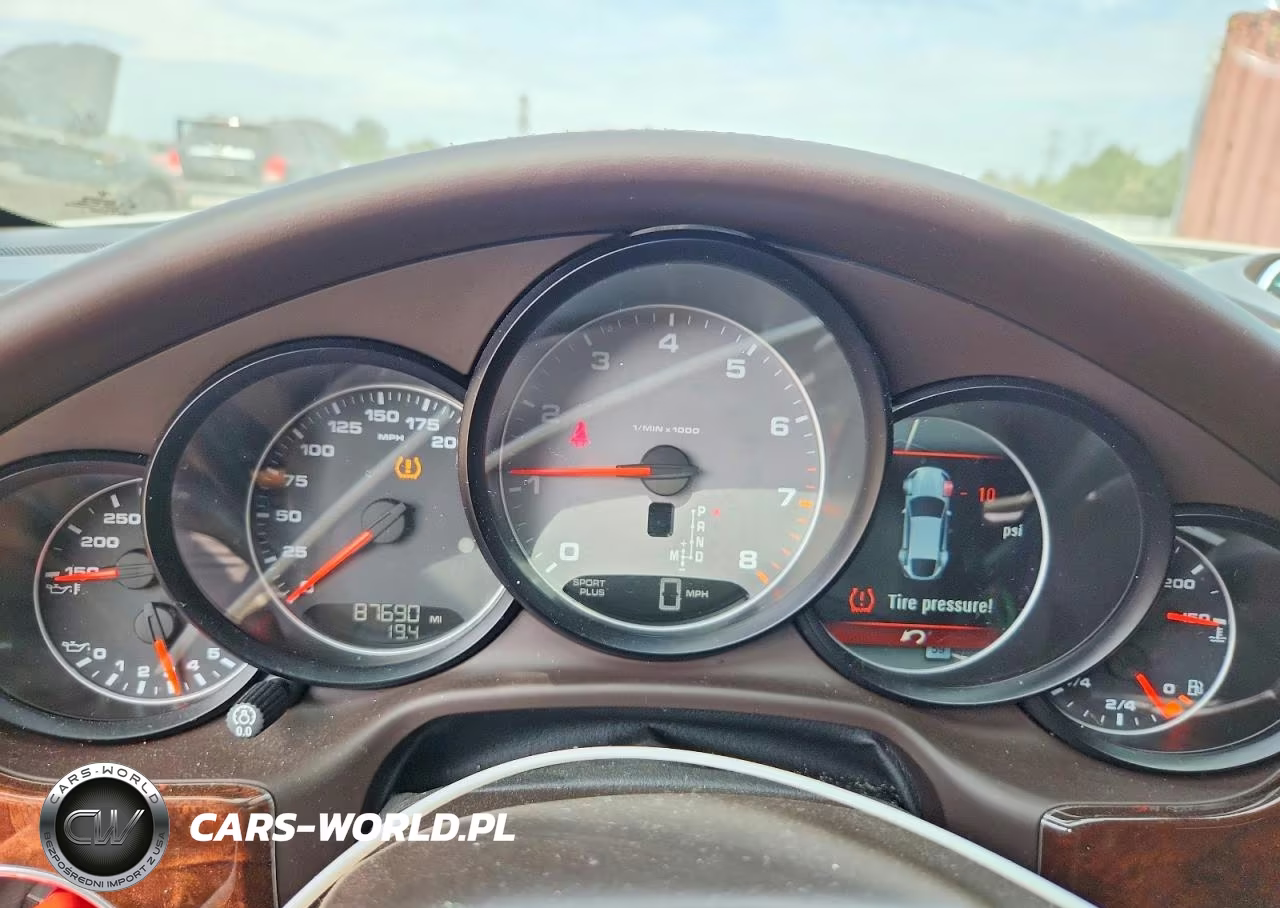 2010 Porsche Panamera S VIN:WP0AB2A76AL065716 - 9