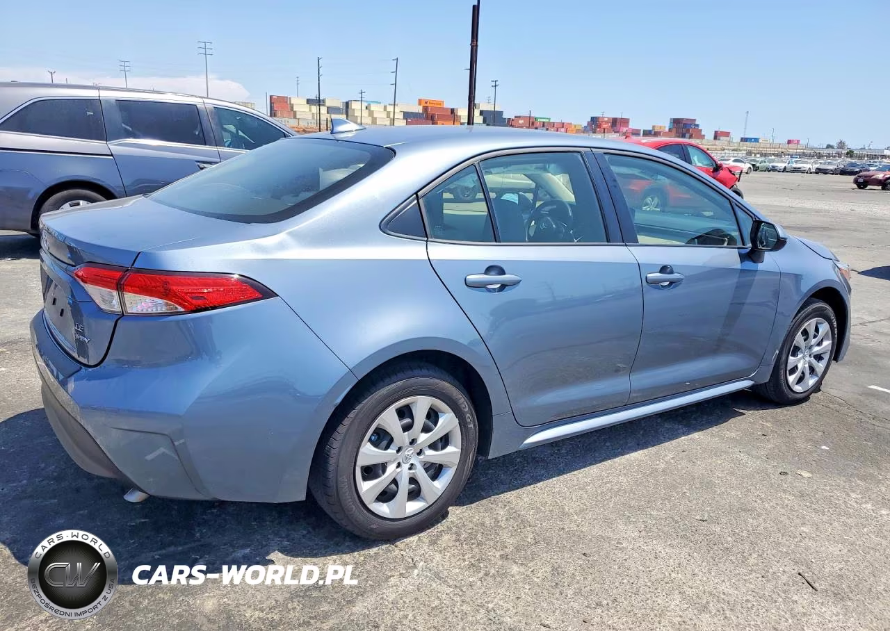 2026 Toyota Corolla Hybrid Le VIN:JTDBCMFE9T3130856 - 3