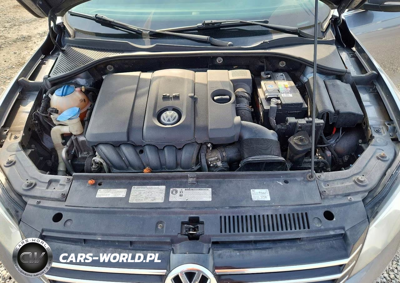 2012 Volkswagen Passat Se VIN:1VWBH7A3XCC018623 - 11