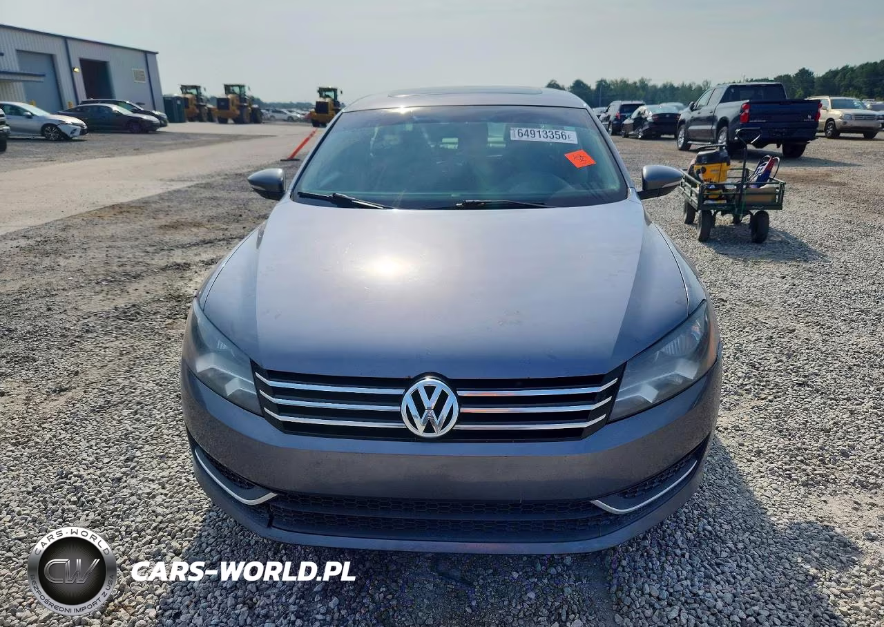 2012 Volkswagen Passat Se VIN:1VWBH7A3XCC018623 - 5