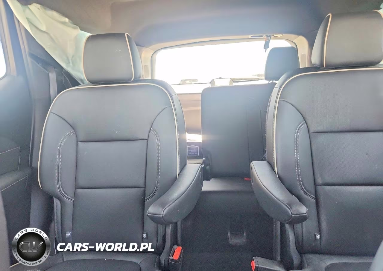 2022 Chevrolet Traverse Premier VIN:1GNERKKW6NJ173989 - 10