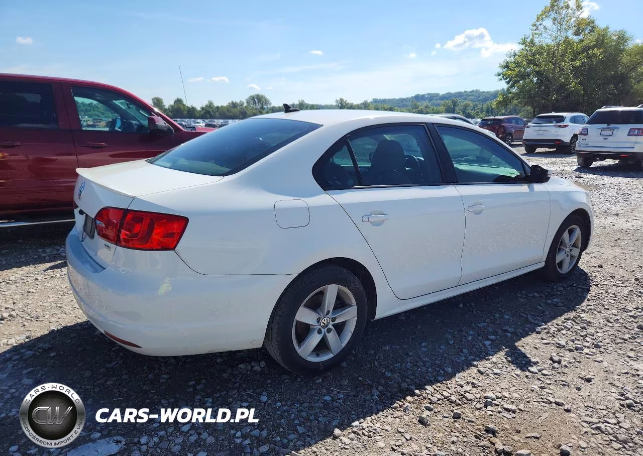 2011 Volkswagen Jetta Tdi VIN:3VWLL7AJ5BM123052 - 3