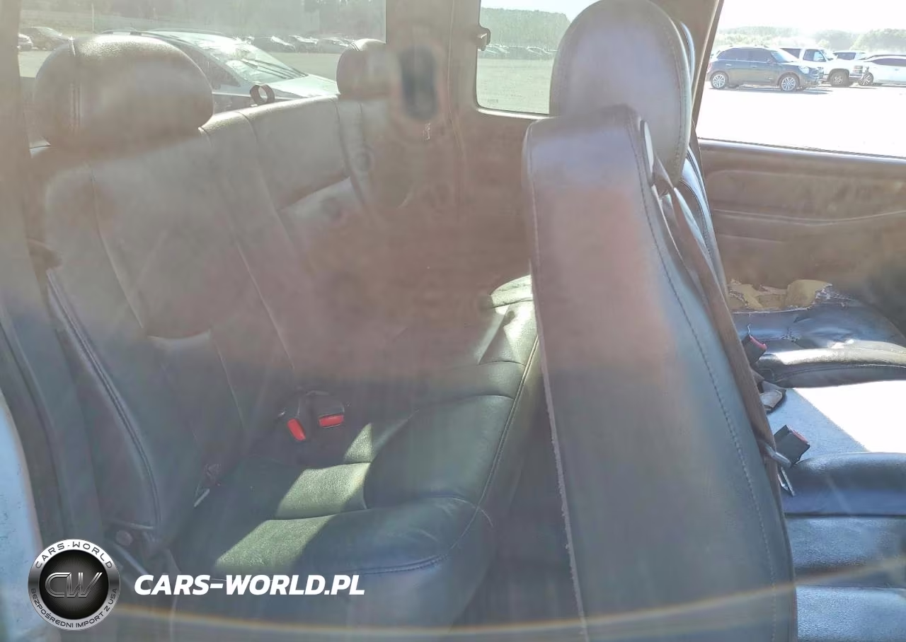 2005 Chevrolet Silverado C1500 VIN:2GCEC19V351369951 - 10