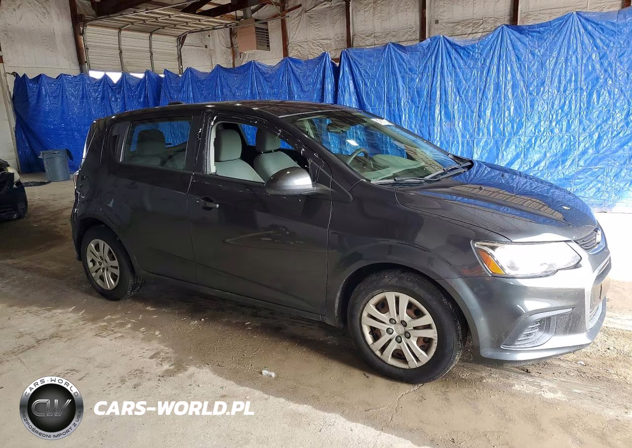 2020 Chevrolet Sonic VIN:1G1JG6SB9L4131547 - 4