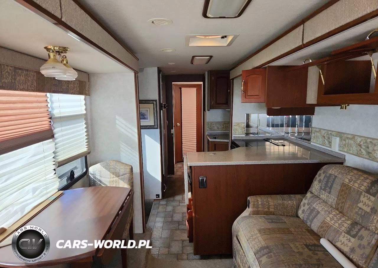 2005 Workhorse Custom Chassis Motorhome - Rv VIN:5B4MPA7G153398840 - 6