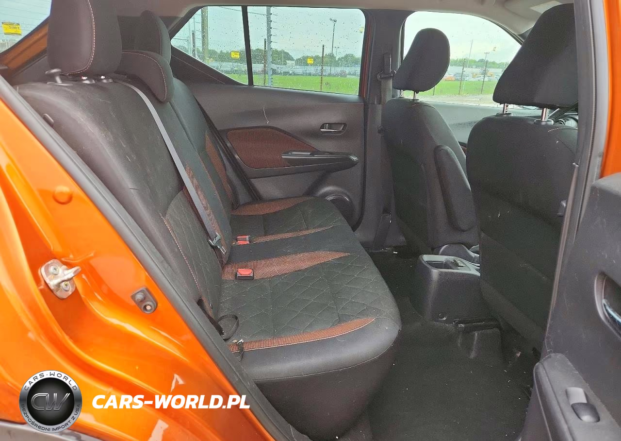 2018 Nissan Kicks Sr VIN:3N1CP5CU7JL501141 - 11