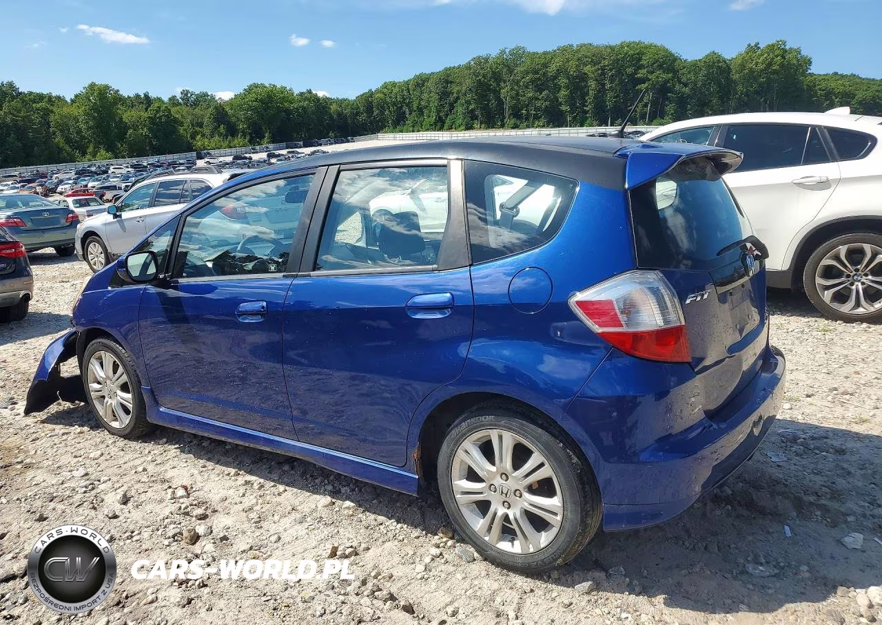 2010 Honda Fit Sport VIN:JHMGE8H43AS025646 - 2