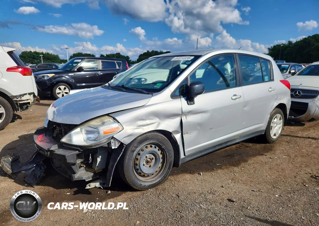 2011 Nissan Versa 1.8 S