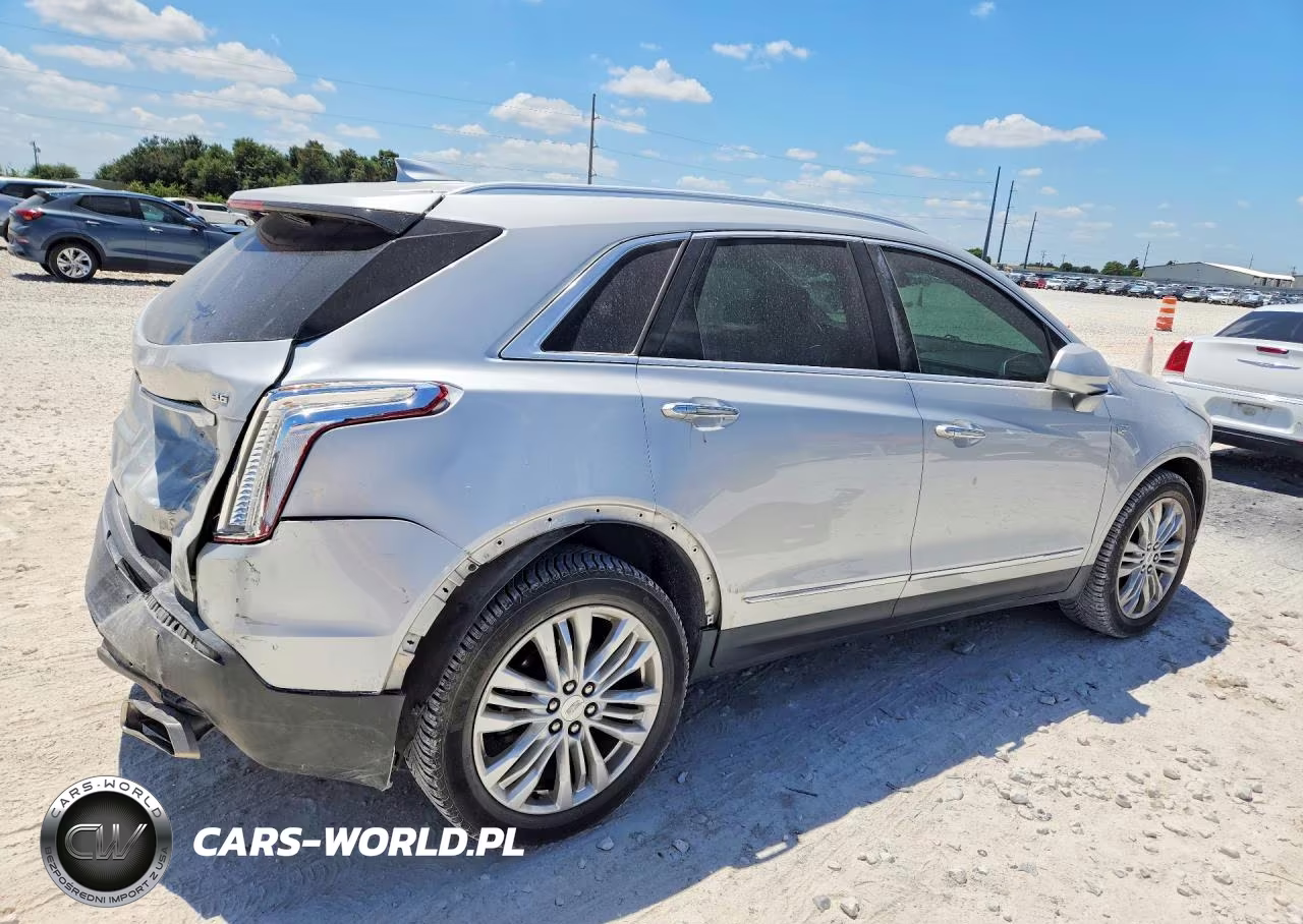2018 Cadillac Xt5 Premium Luxury VIN:1GYKNERS6JZ224358 - 3