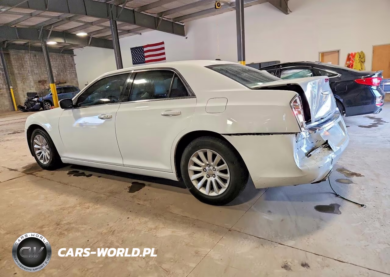 2013 Chrysler 300 VIN:2C3CCAAG4DH732904 - 2