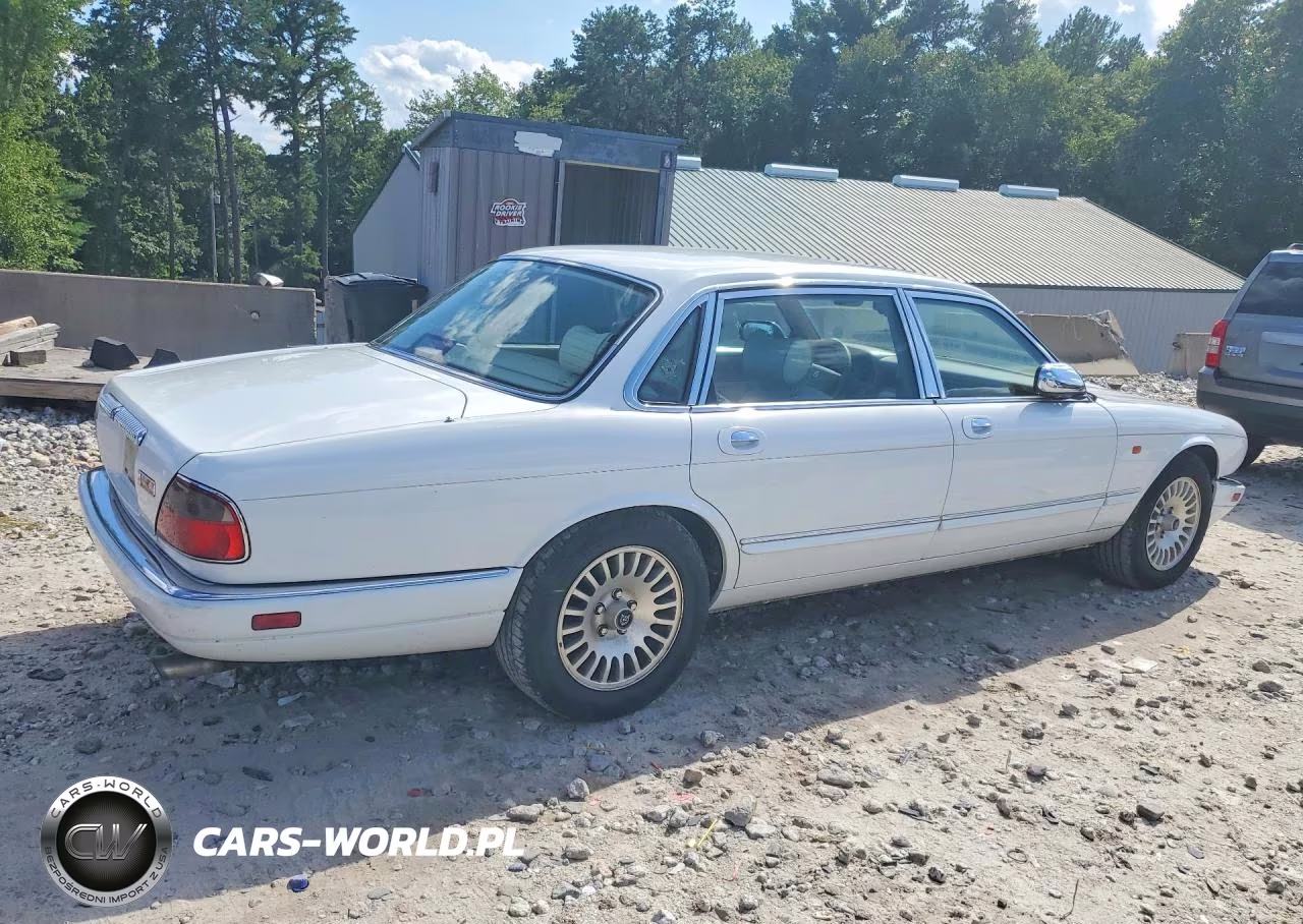 1996 Jaguar Vandenplas VIN:SAJKX6749TC758097 - 3