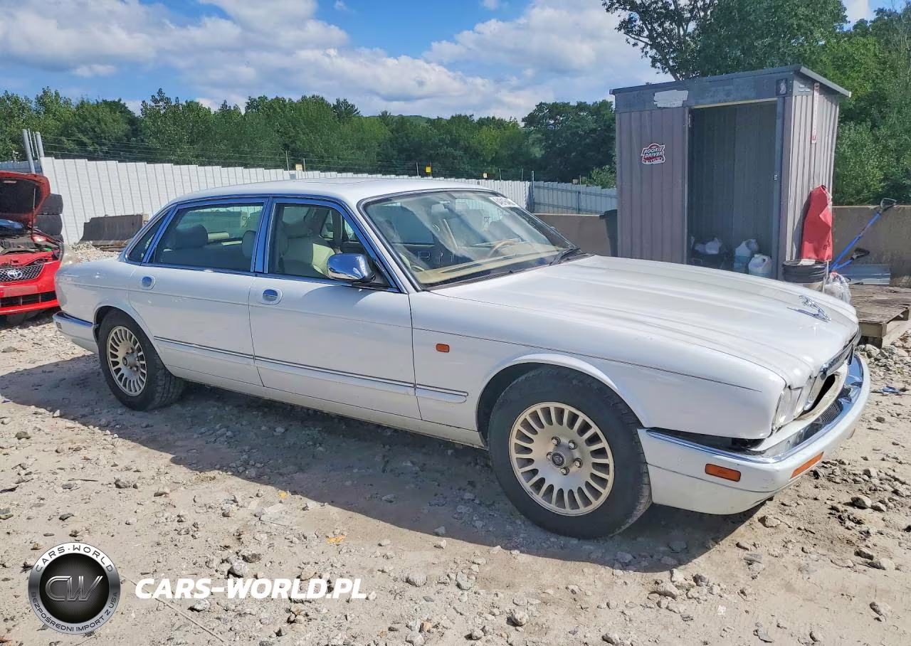 1996 Jaguar Vandenplas VIN:SAJKX6749TC758097 - 4