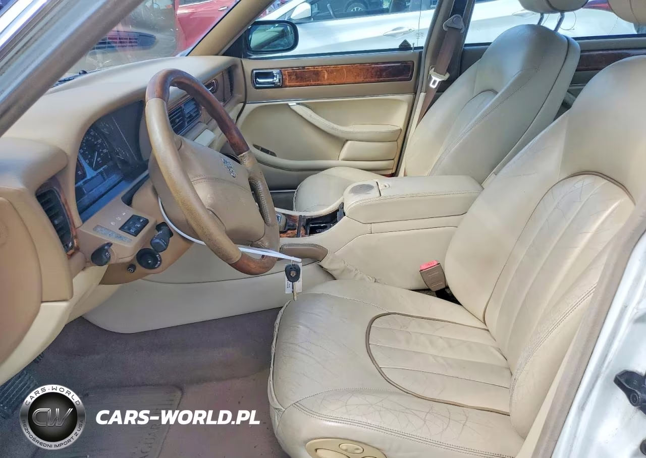 1996 Jaguar Vandenplas VIN:SAJKX6749TC758097 - 7