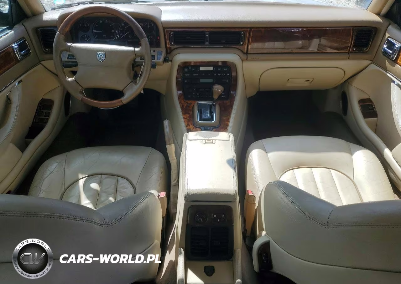 1996 Jaguar Vandenplas VIN:SAJKX6749TC758097 - 8