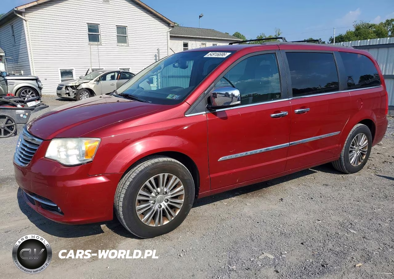 2013 Chrysler Town & Country Touring L – zdjęcie 1 z 13