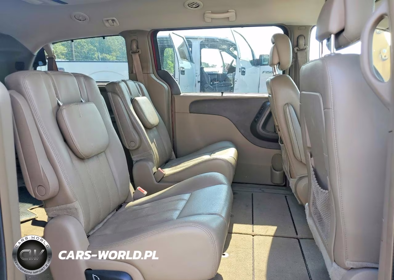 2013 Chrysler Town & Country Touring L VIN:2C4RC1CG0DR565955 - 11