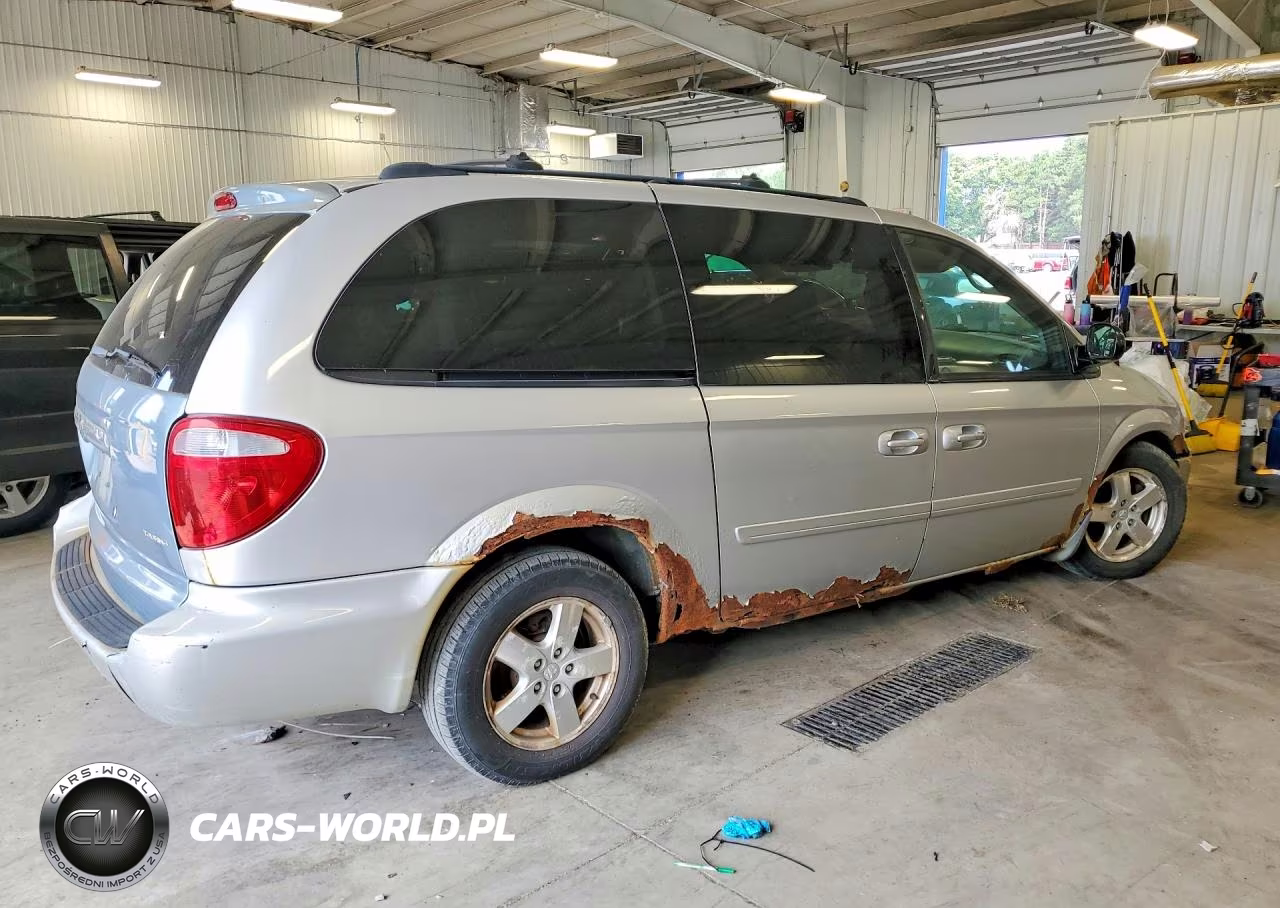 2005 Dodge Grand Caravan Sxt VIN:2D4GP44L15R389544 - 3