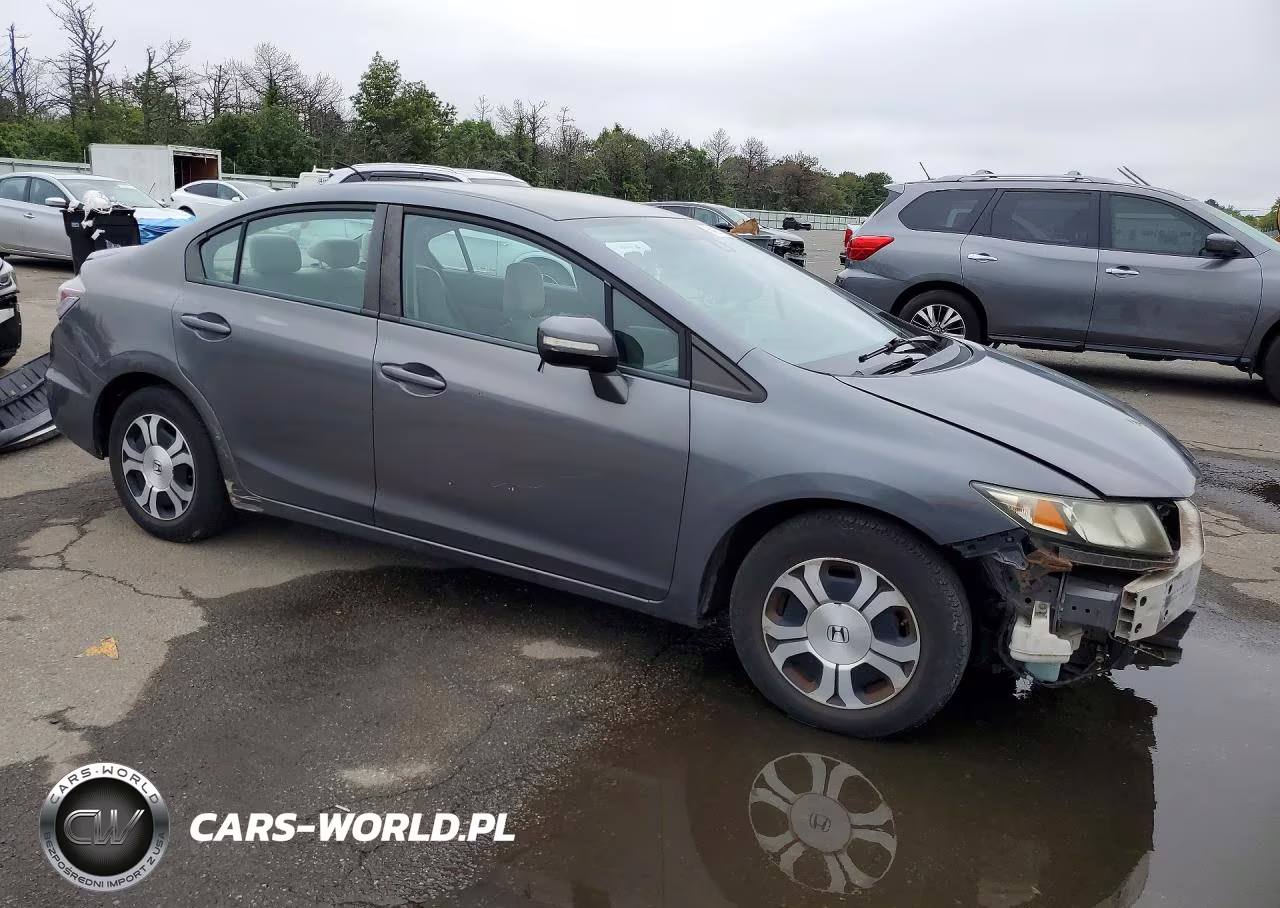 2013 Honda Civic Hybrid VIN:19XFB4F26DE201368 - 4
