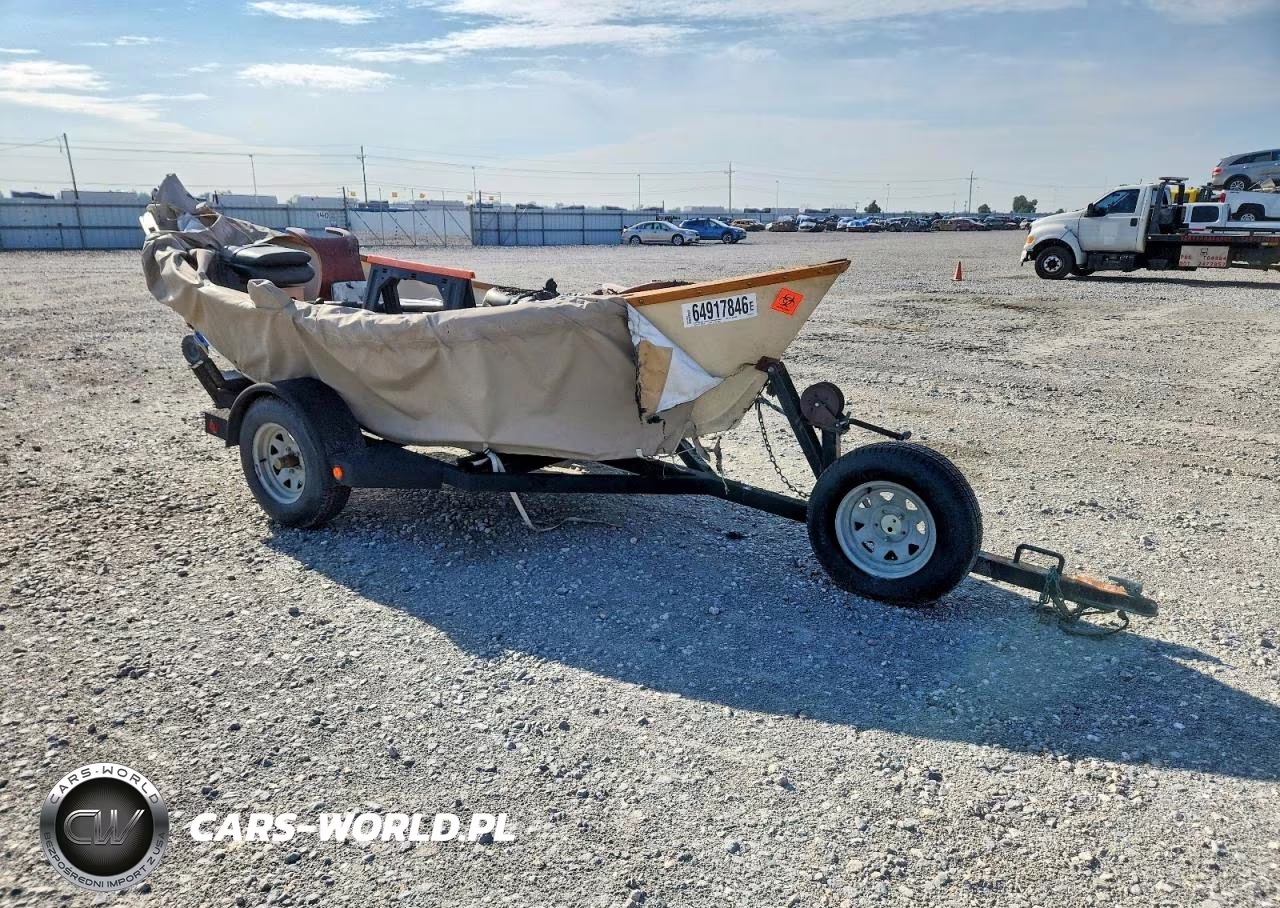 2004 Boat