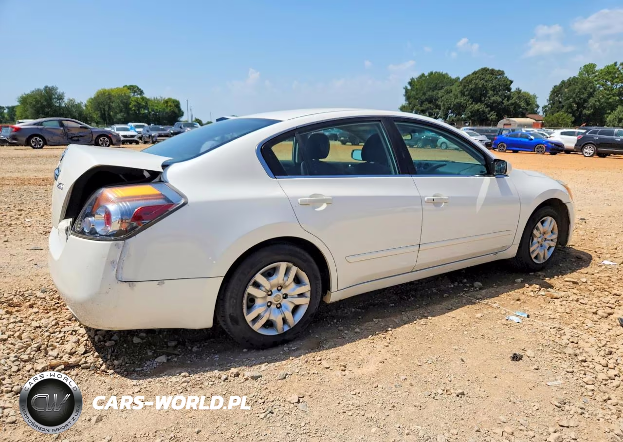 2011 Nissan Altima 2.5 VIN:1N4AL2AP0BC180610 - 3