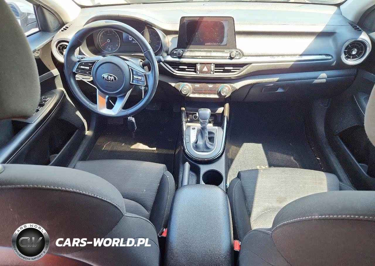 2019 Kia Forte S VIN:3KPF34AD1KE041533 - 8