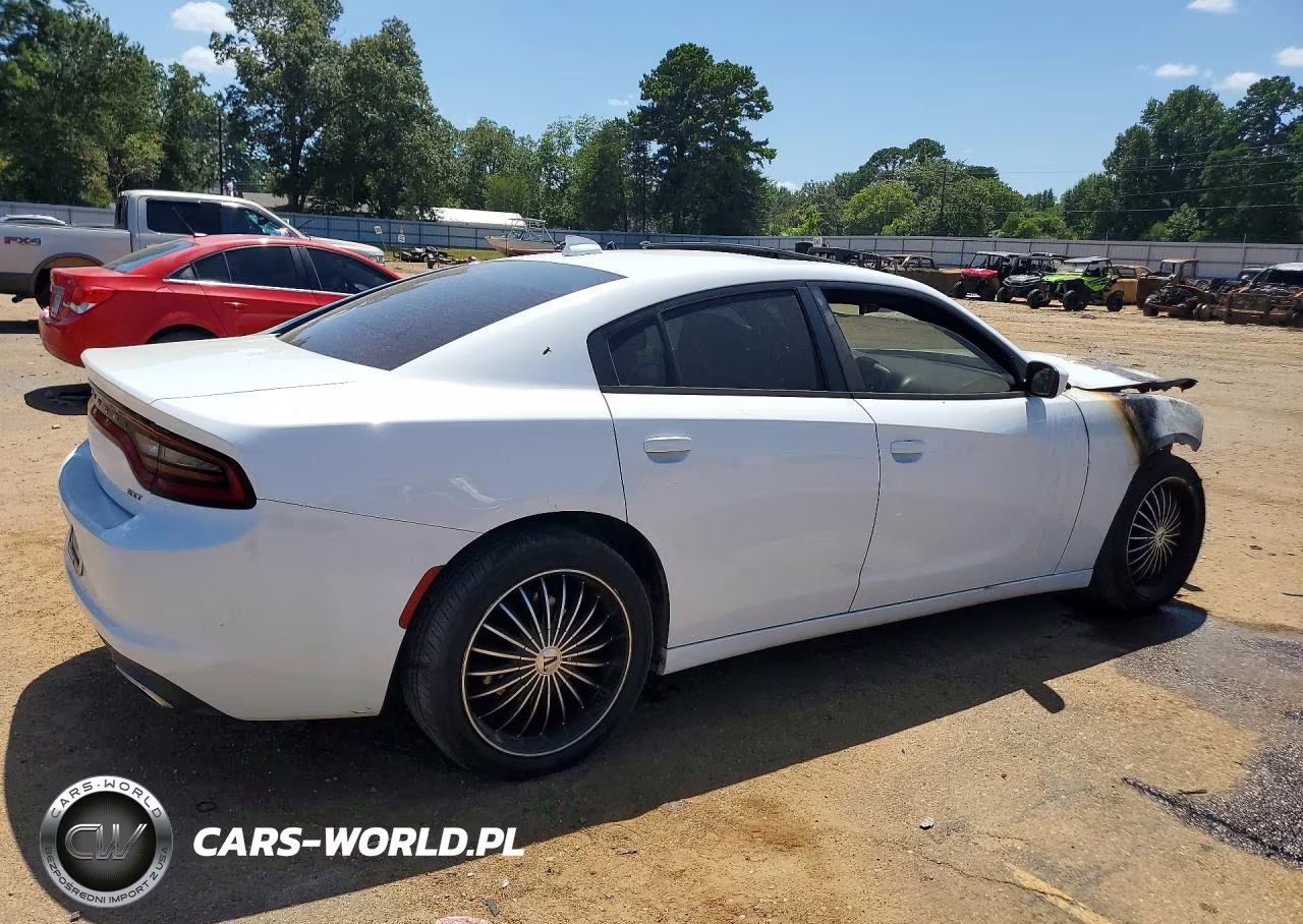 2015 Dodge Charger Sxt VIN:2C3CDXHGXFH789861 - 3